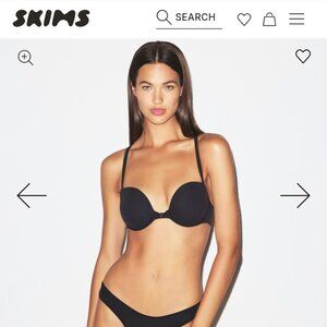 SKIMS 32b Bras